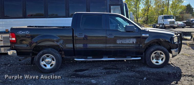 image for item EV2538 2005 Ford F150 XLT SuperCrew pickup truck