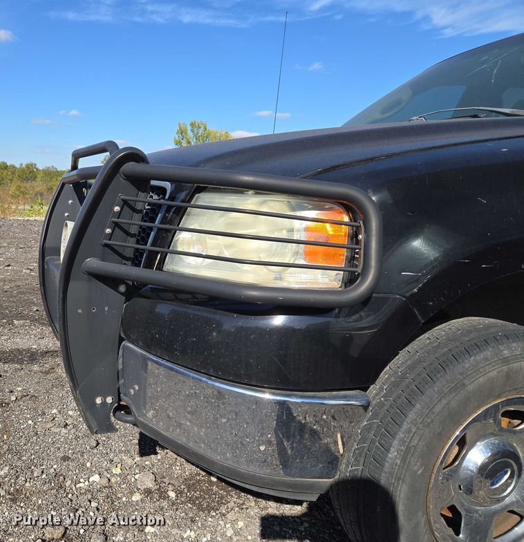 image for item EV2538 2005 Ford F150 XLT SuperCrew pickup truck