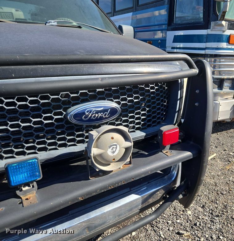 image for item EV2538 2005 Ford F150 XLT SuperCrew pickup truck