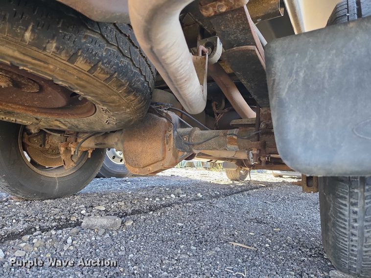 image for item EV2538 2005 Ford F150 XLT SuperCrew pickup truck