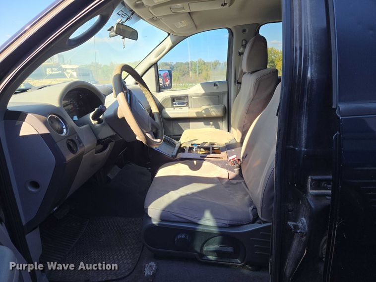 image for item EV2538 2005 Ford F150 XLT SuperCrew pickup truck