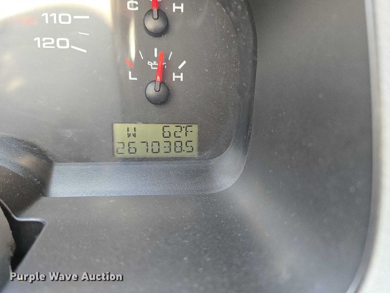 image for item EV2538 2005 Ford F150 XLT SuperCrew pickup truck