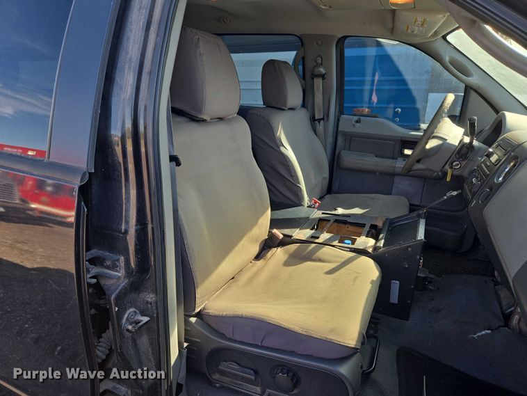 image for item EV2538 2005 Ford F150 XLT SuperCrew pickup truck