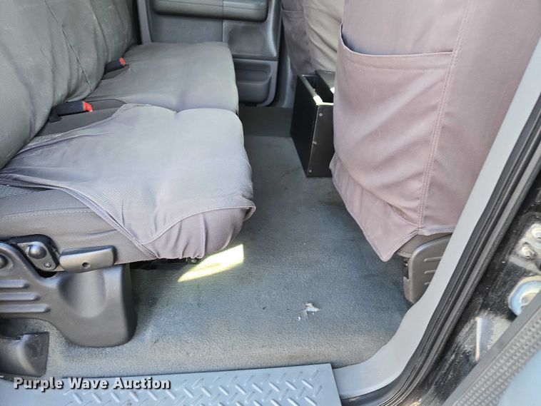 image for item EV2538 2005 Ford F150 XLT SuperCrew pickup truck