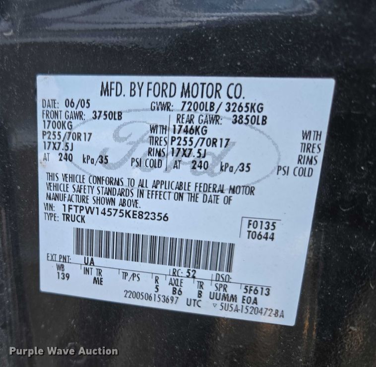 image for item EV2538 2005 Ford F150 XLT SuperCrew pickup truck