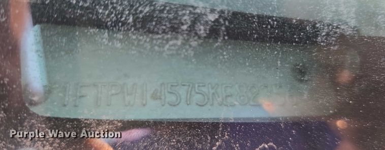 image for item EV2538 2005 Ford F150 XLT SuperCrew pickup truck