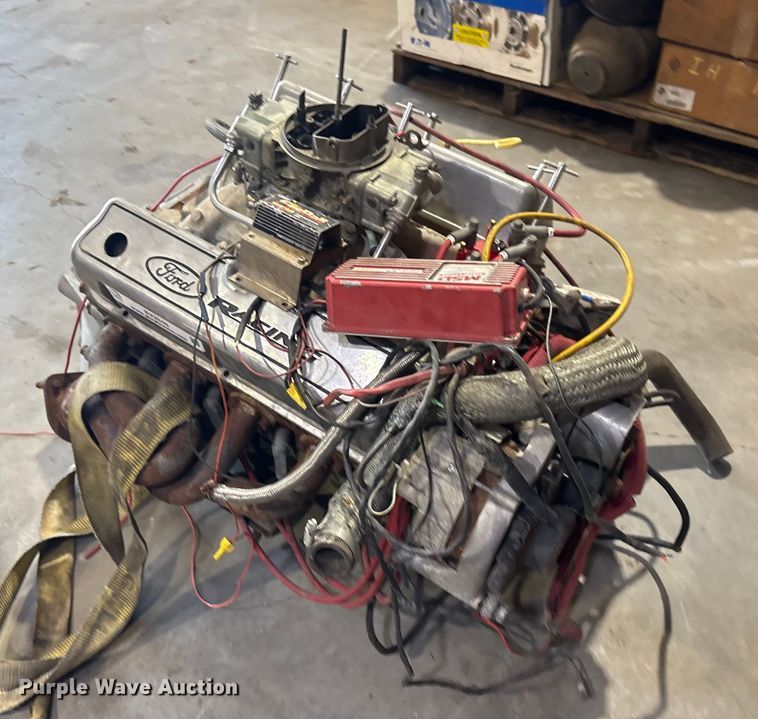 image for item EV2546 Ford 302 engine