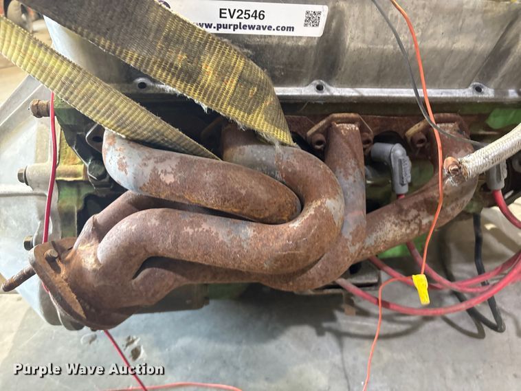 image for item EV2546 Ford 302 engine