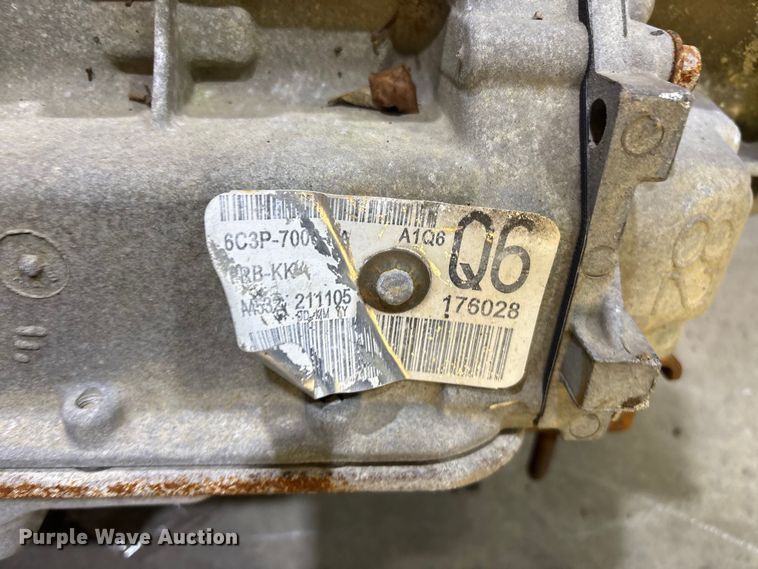 image for item EV2548 2003 International A325  engine with transmission 