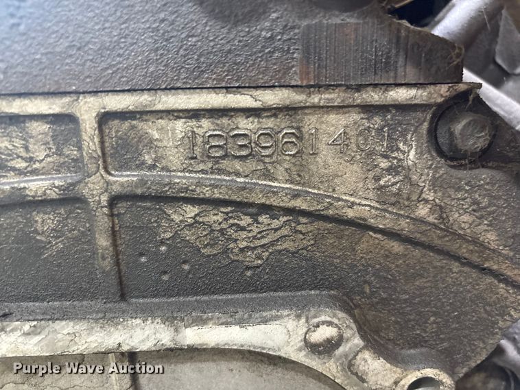 image for item EV2548 2003 International A325  engine with transmission 