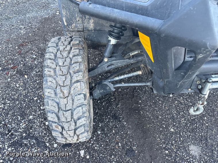 image for item EV2550 2021 Can-Am Defender MAX XT HD10 utility vehicle