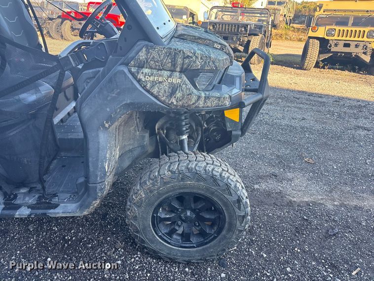 image for item EV2550 2021 Can-Am Defender MAX XT HD10 utility vehicle
