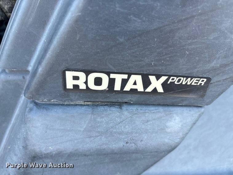 image for item EV2550 2021 Can-Am Defender MAX XT HD10 utility vehicle