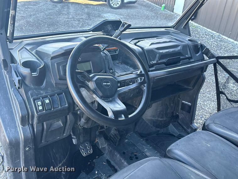 image for item EV2550 2021 Can-Am Defender MAX XT HD10 utility vehicle