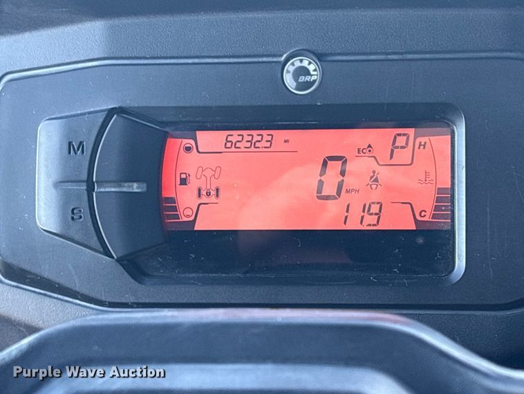 image for item EV2550 2021 Can-Am Defender MAX XT HD10 utility vehicle