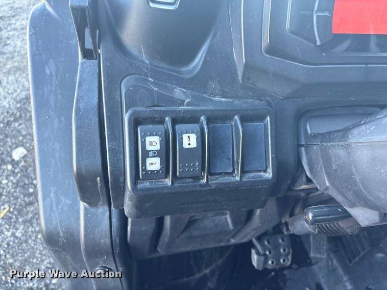 image for item EV2550 2021 Can-Am Defender MAX XT HD10 utility vehicle