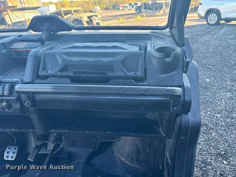 image for item EV2550 2021 Can-Am Defender MAX XT HD10 utility vehicle