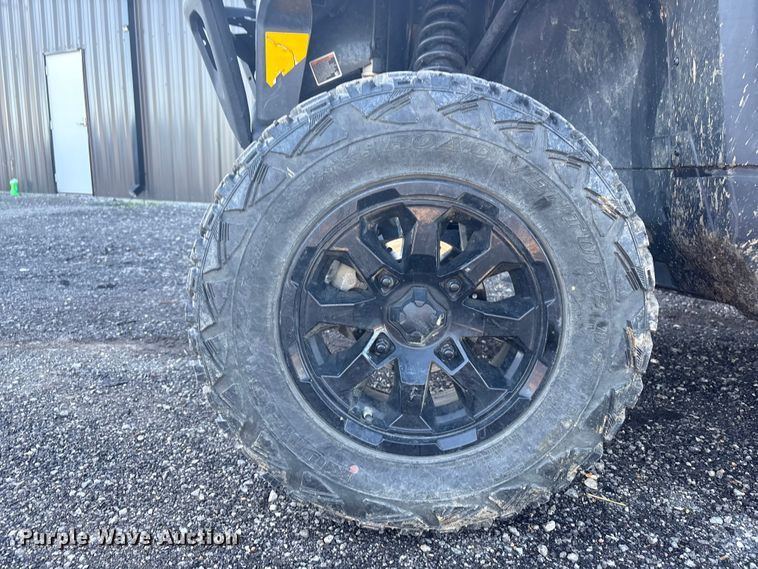 image for item EV2550 2021 Can-Am Defender MAX XT HD10 utility vehicle