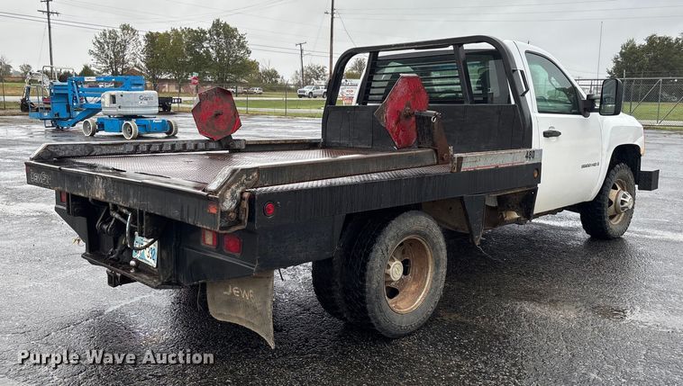 image for item EV3223 2008 Chevrolet Silverado 3500HD bale bed pickup truck