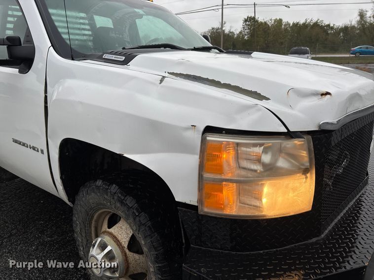 image for item EV3223 2008 Chevrolet Silverado 3500HD bale bed pickup truck