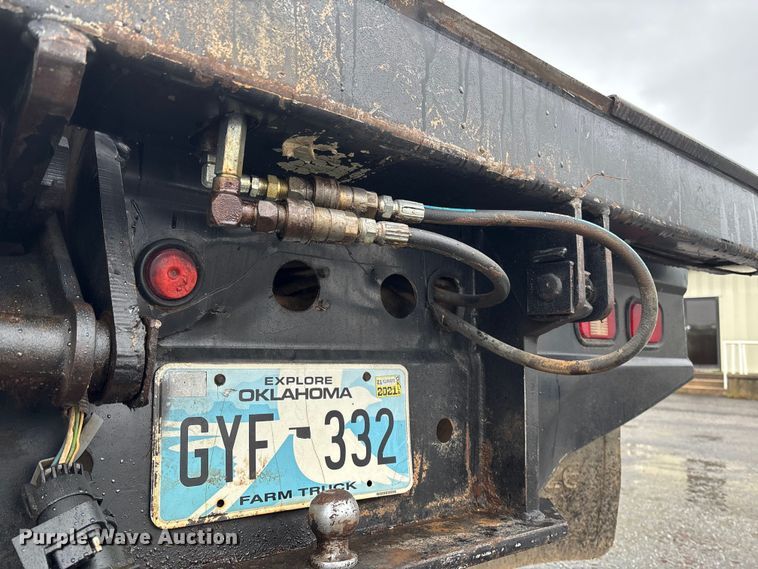 image for item EV3223 2008 Chevrolet Silverado 3500HD bale bed pickup truck