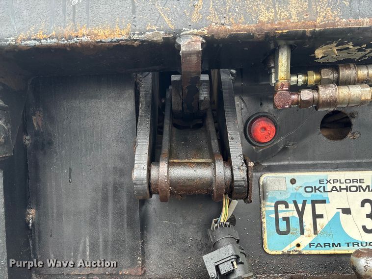 image for item EV3223 2008 Chevrolet Silverado 3500HD bale bed pickup truck