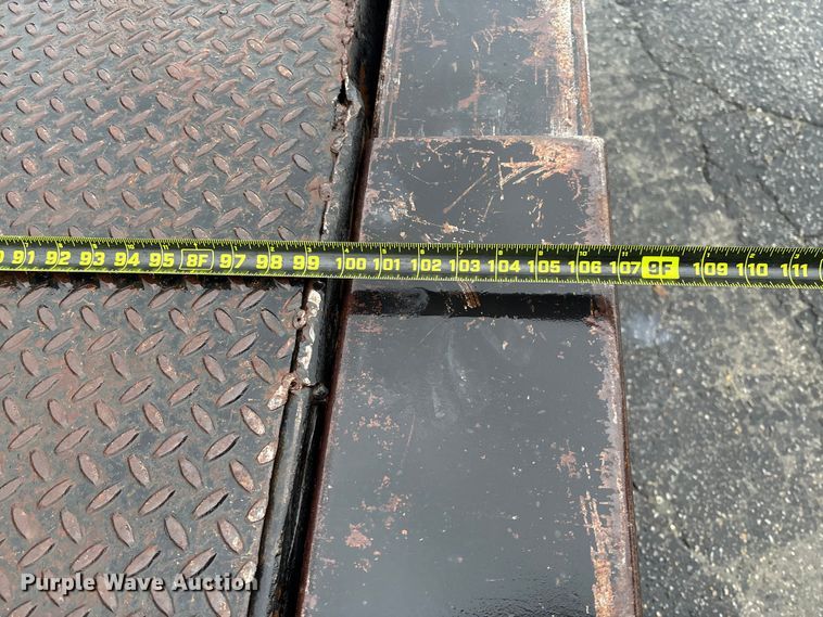 image for item EV3223 2008 Chevrolet Silverado 3500HD bale bed pickup truck