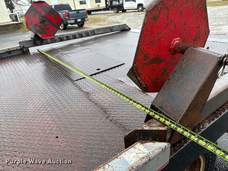 image for item EV3223 2008 Chevrolet Silverado 3500HD bale bed pickup truck