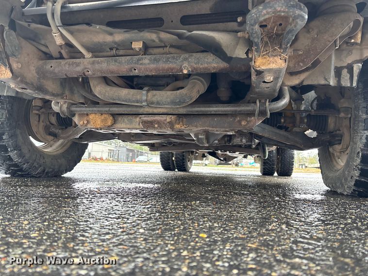 image for item EV3223 2008 Chevrolet Silverado 3500HD bale bed pickup truck