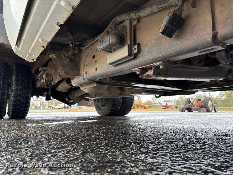 image for item EV3223 2008 Chevrolet Silverado 3500HD bale bed pickup truck