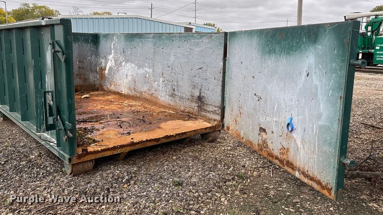 image for item EV3227 Roll-off dumpster