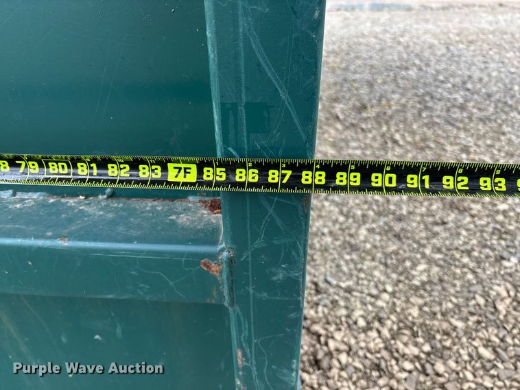 image for item EV3227 Roll-off dumpster