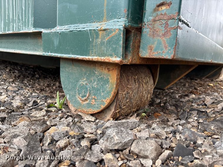 image for item EV3227 Roll-off dumpster