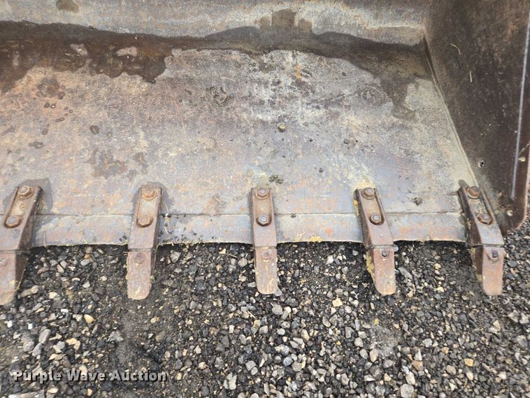 image for item EV5444 2001 Bobcat 773 skid steer loader