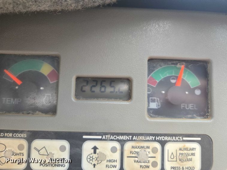 image for item EV5444 2001 Bobcat 773 skid steer loader