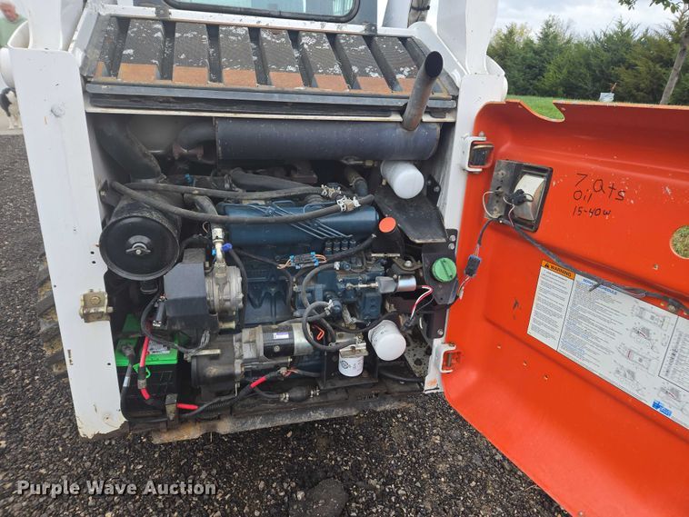 image for item EV5444 2001 Bobcat 773 skid steer loader