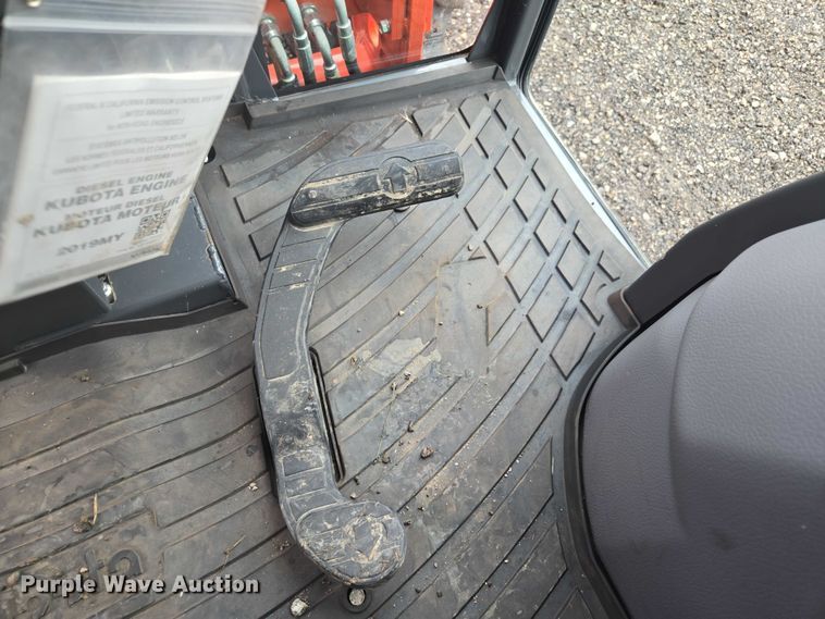 image for item EV5446 2019 Kubota MX6000 MFWD tractor