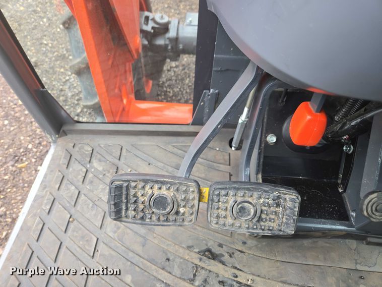 image for item EV5446 2019 Kubota MX6000 MFWD tractor