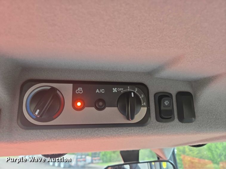 image for item EV5446 2019 Kubota MX6000 MFWD tractor