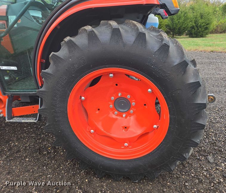 image for item EV5446 2019 Kubota MX6000 MFWD tractor