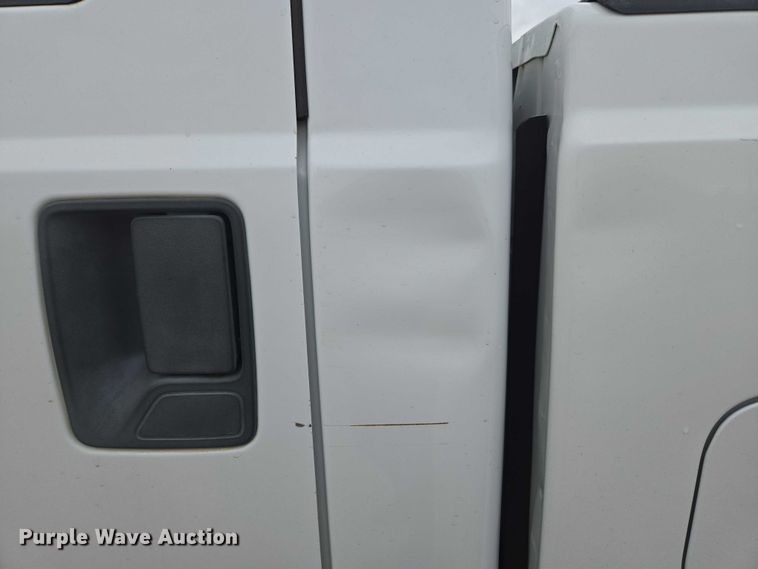 image for item EV5449 2016 Ford F250 Super Duty Crew Cab pickup truck