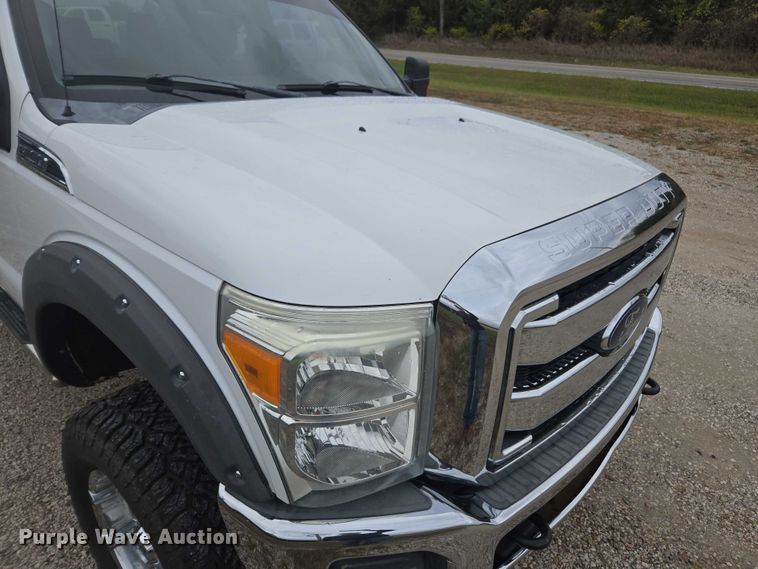 image for item EV5449 2016 Ford F250 Super Duty Crew Cab pickup truck