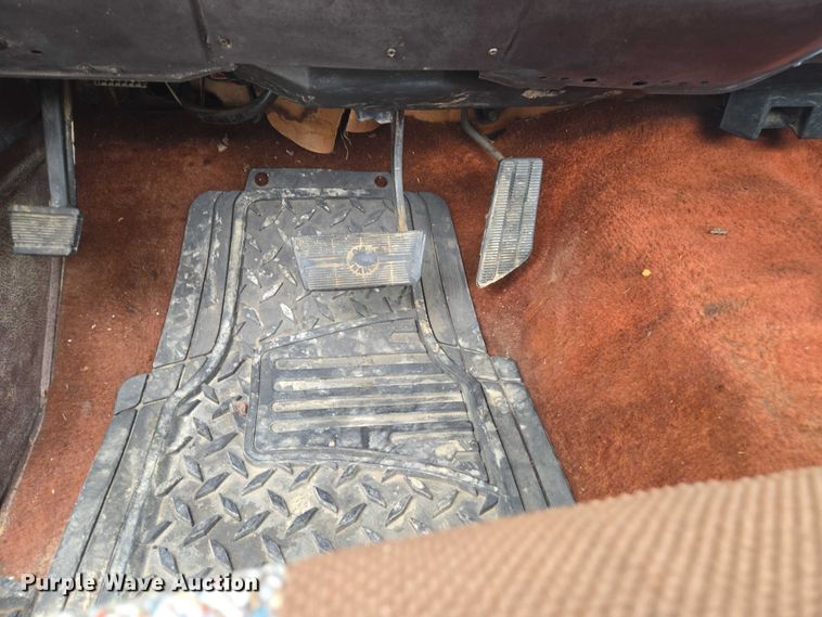 image for item EV5450 1987 Chevrolet K10 pickup truck