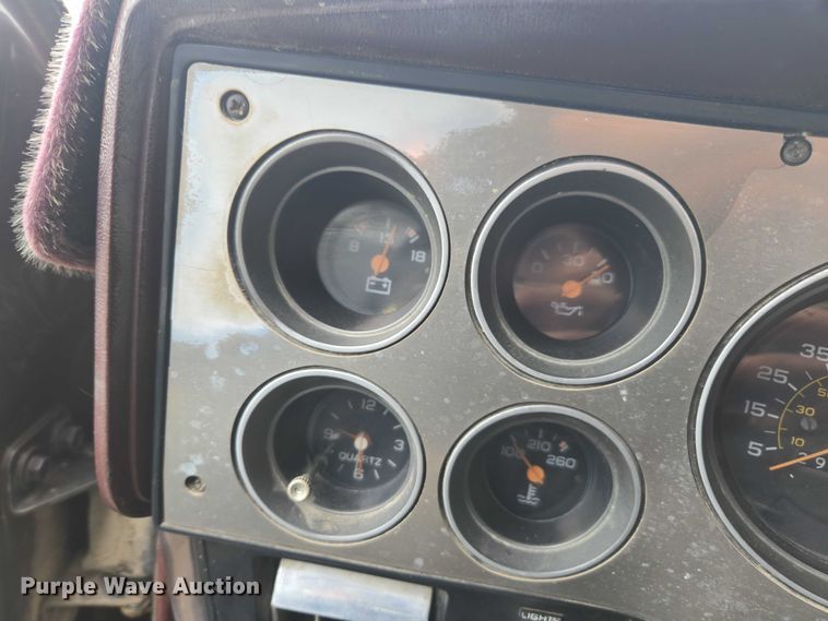 image for item EV5450 1987 Chevrolet K10 pickup truck