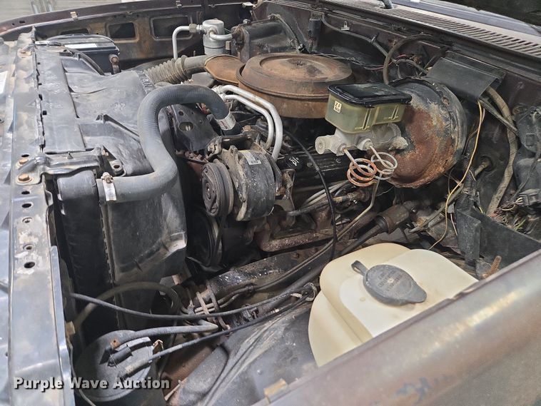 image for item EV5450 1987 Chevrolet K10 pickup truck