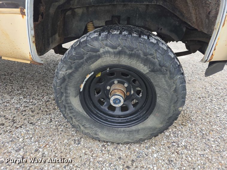 image for item EV5450 1987 Chevrolet K10 pickup truck