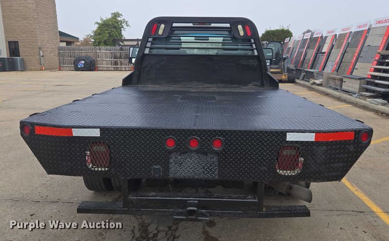 image for item EV5454 2011 Ford F350 flatbed pickup truck