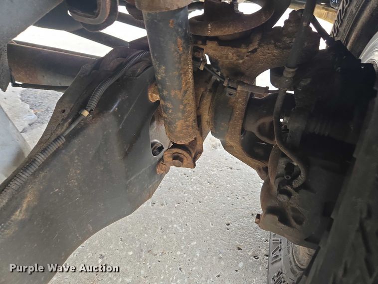 image for item EV5454 2011 Ford F350 flatbed pickup truck