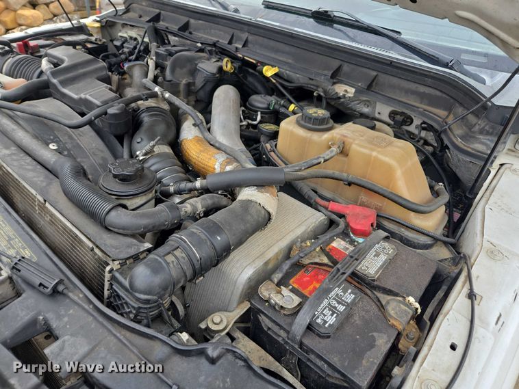 image for item EV5454 2011 Ford F350 flatbed pickup truck