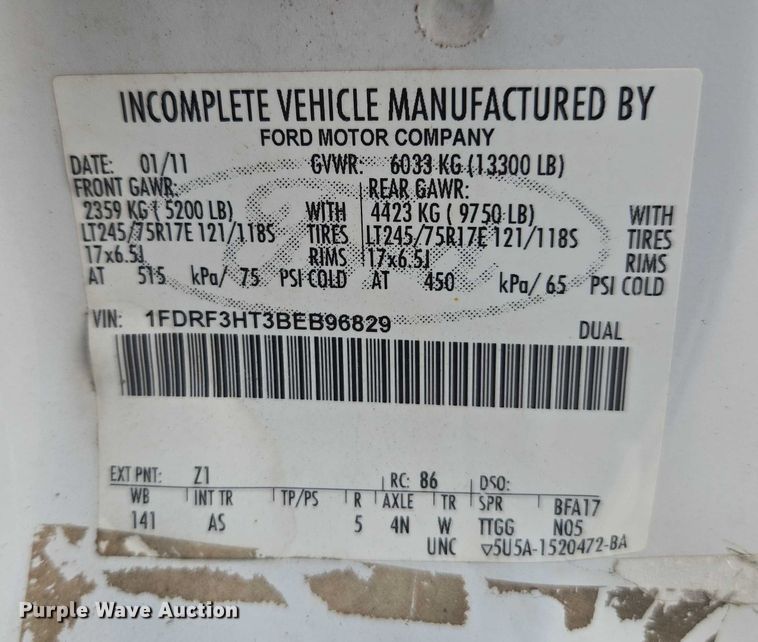 image for item EV5454 2011 Ford F350 flatbed pickup truck